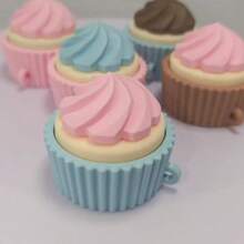 可爱逼真的巧克力玩具，减压神器，可作钥匙扣、背包装饰、迷你饰品、超市展示品、DIY手工、桌面摆件、汽车仪表盘装饰、派对小礼物、节日礼物、感官玩具、软萌玩具、Nee Doh、、捏捏乐、纸杯蛋糕减压按压玩具 - 彩色 - 查看 9