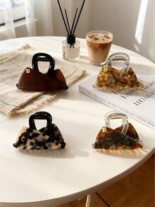 Retro Tie Dye Heart-Shaped Medium Hair Claw Clip, Versatile Hair Claw For Ponytail, Adds Volume - Multicolor - View 1