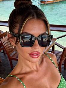 New Arrival European And American Street Style Versatile Personalized Classic Thick Frame Sunglasses - Black and Gray - View 4