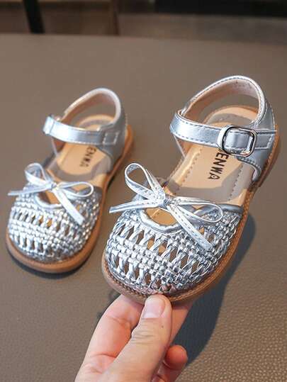 1双女童可爱时尚凉鞋，夏季新款户外学校蝴蝶结装饰简约休闲凉鞋，防滑舒适婴儿凉鞋