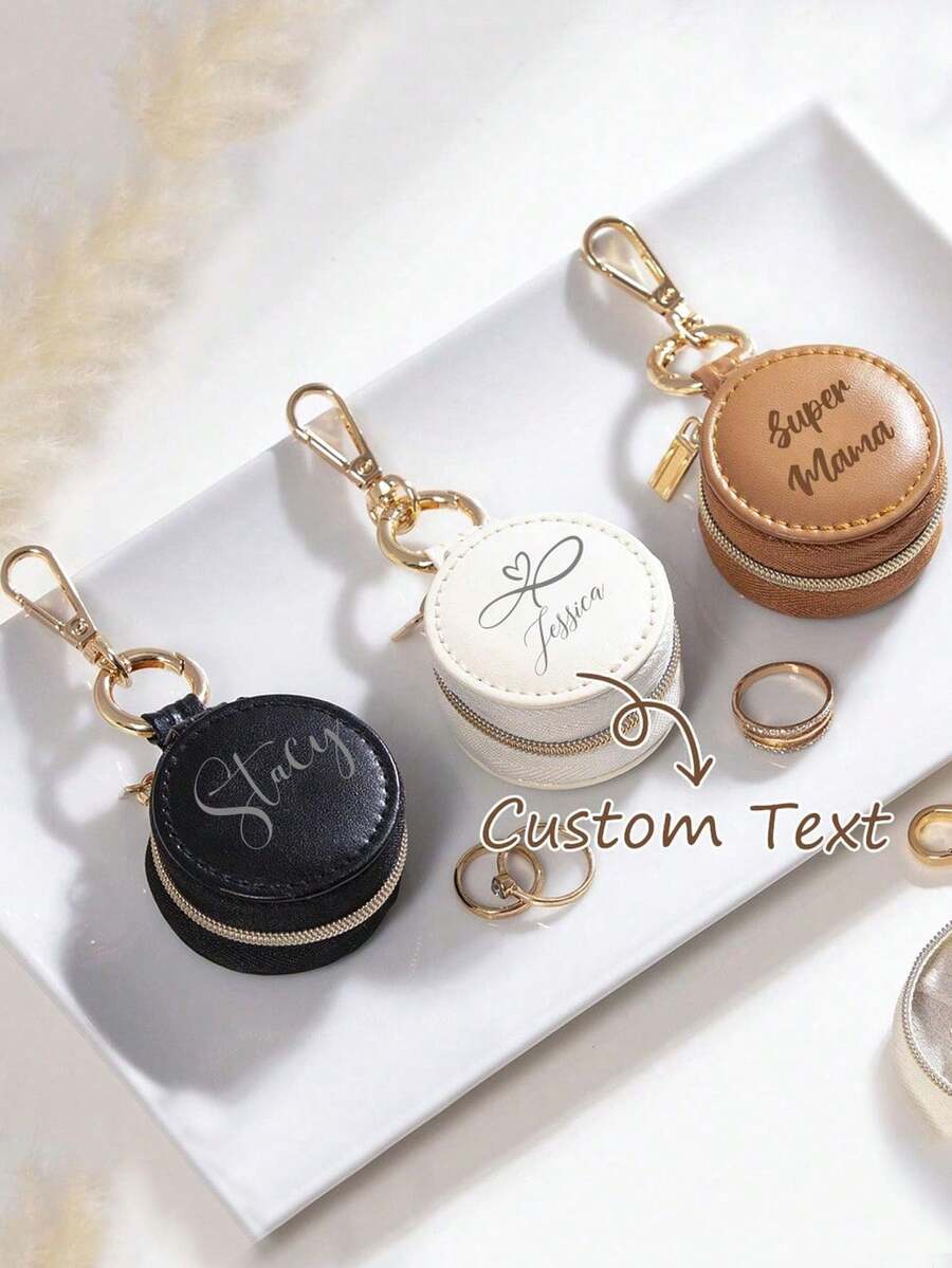 Kotak Penyimpanan Cincin Mini Fitness yang Dipersonalisasi, Kotak Perhiasan Perjalanan, Tas Perhiasan yang Disesuaikan, Kotak Penyimpanan Cincin/Anting Portabel, Hadiah yang Disesuaikan, Hadiah Pertama 2026, Kotak Penyimpanan Gantungan Kunci Kulit AirTag, Kotak Perhiasan Nama yang Disesuaikan, Hadiah untuk Pengiring Pengantin, Hadiah Pernikahan, Kembali ke Sekolah - MultiWarna - View 1