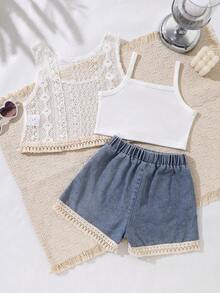 Conjunto de 3 piezas para niñas: Camiseta de tirantes de unicolor de verano + Cárdigan de encaje de moda + Pantalones cortos vaqueros con volantes para uso al aire libre - Blanco - Ver 5