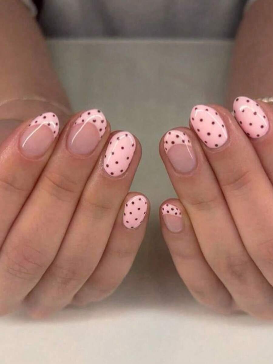 24片短款椭圆形波点、花卉和条纹法式亚克力美甲贴片，完美贴合指尖，套装包含：1片果冻胶和1个指甲锉。短款波点美甲贴片让您的指尖闪耀夺目，适合派对、舞蹈和日常使用。 - 粉色 - 查看 1