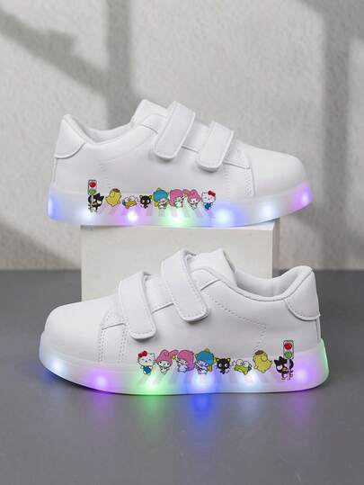 SANRIO 一双时尚实惠的休闲运动鞋，儿童篮球鞋，适合日常穿着和户外活动，圣诞礼物，带灯光效果，户外玩耍鞋，趣味设计鞋，卡通印花鞋，透气面料鞋，柔韧鞋底鞋，儿童运动鞋，运动鞋，节日礼物，2D平底鞋