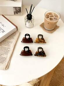 Retro Tie Dye Heart-Shaped Medium Hair Claw Clip, Versatile Hair Claw For Ponytail, Adds Volume - Multicolor - View 3