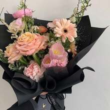 6/30pcs Pink Floral Bouquet Wrapping Paper, Handpainted Korean Style Waterproof Non-Woven Bouquet Wrapping Paper, Suitable For Flower Shop Bouquet Packaging, Valentine's Day Bouquet Wrapping, DIY Gifts, Birthday Gifts, Holiday Gifts Packaging, Size 11.4x11.4 Inches - Multiple Styles - View 4