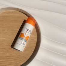 Eucerin Youselim 控油清爽面部防晒乳液 SPF50+，50毫升，增强防晒和控油，阻隔紫外线 - 白色 - 查看 6