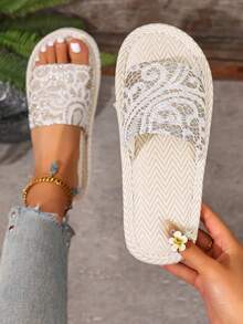 Sandal đế bằng hở mũi tối giản năm 2026, phù hợp cho mọi mùa. - Bạc - Xem 1