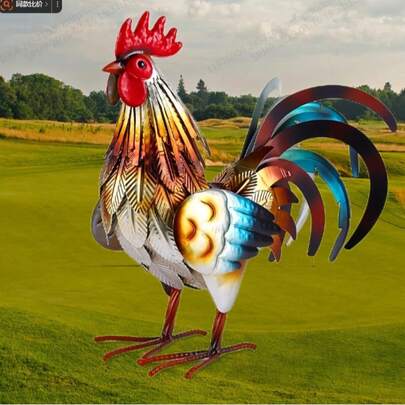 1个色彩鲜艳的亚克力公鸡装饰品，风格质朴，无需电池，可独立摆放在花园、露台和门廊等户外场所——是理想的感恩节礼物。