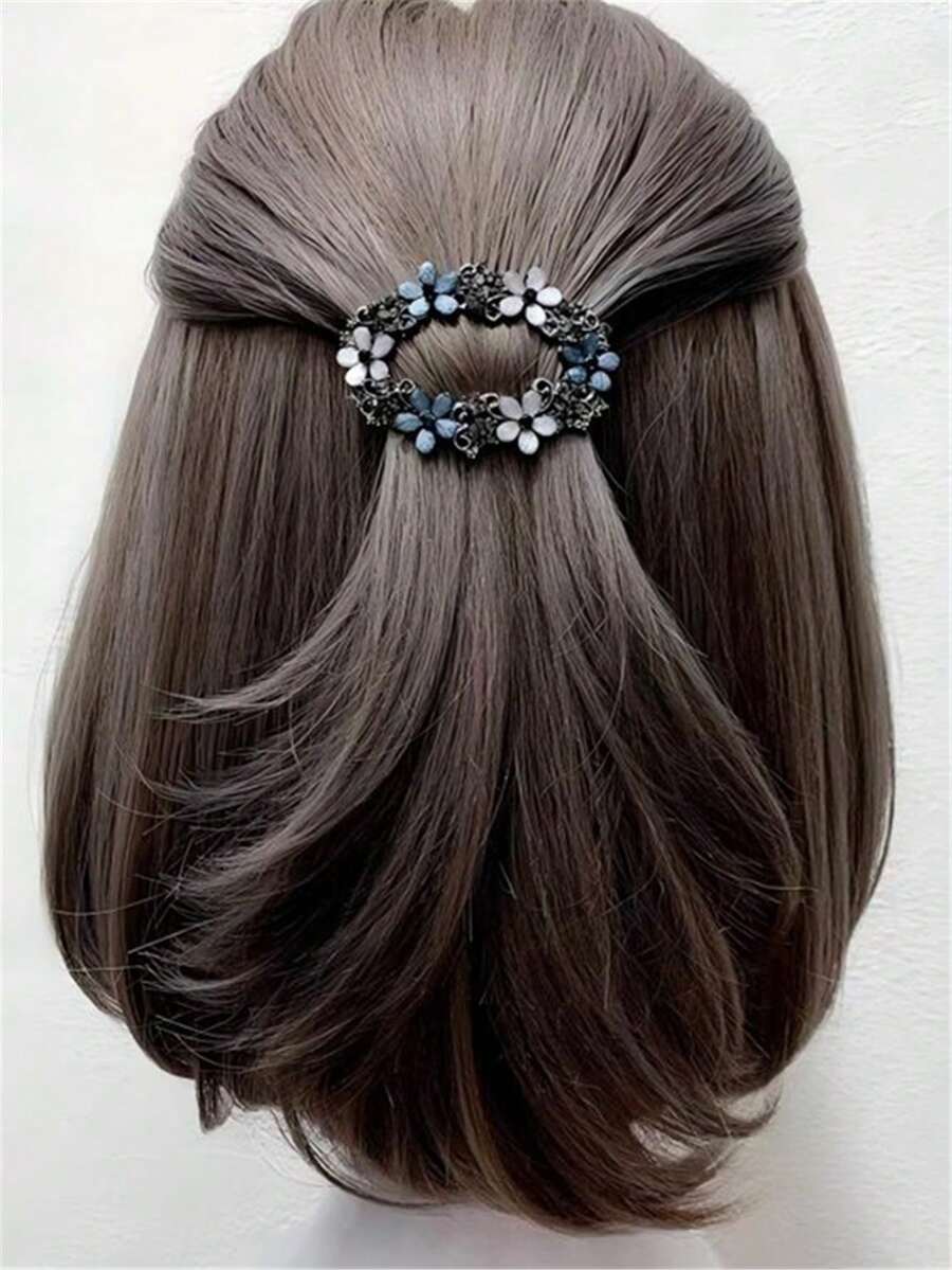 1pc Retro Spring Clip Hollow Alloy Hair Clip, Oval Luxury Rhinestone Hair Accessory - Multicolor - View 1