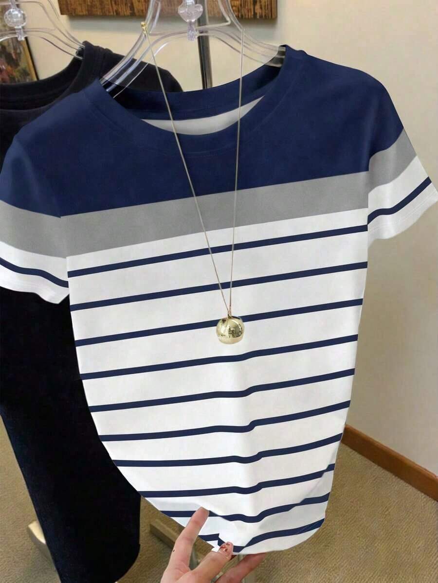 Camiseta blanca de mujer con estampado de rayas azul marino y patrón geométrico en contraste, perfecta para el verano, camiseta elegante, regalo para una hermana, regalo para mamá, regalo para el Día de la Madre, top casual y a la moda. - Colores mixtos - Ver 1