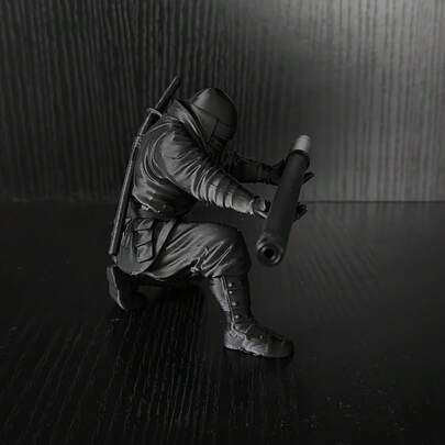 A Warrior Themed Pen Holder, Perfect To Add A Fashionable Touch To Your Office Desk. It Can Accommodate Ballpoint Pens, Fountain Pens, Pencils And Various Stationery Items, Making It An Ideal Gift For Friends And Colleagues.