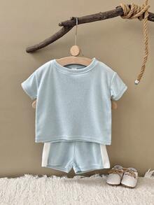 2 st/set baby pojke/flickor mjuk blå t-shirt och kontrastfärgade shorts, sommar - Babyblå - Visa 3
