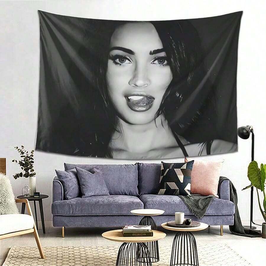 Megan Fox Tapestry - Horizontal Wall Hanging, No Electricity Needed, Polyester Fabric, Perfect For Living Room, Bedroom, Office, Party Decor, Ideal Birthday Or Valentine'S Gift, Party Decoration | Bold Statement Piece | Polyester Tapestry, Room Decor - Nhiều màu - Xem 1