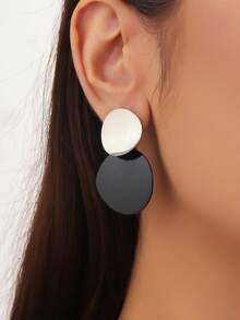 Women's Geometric Minimalist Metal Disc Dangle Earrings, Versatile Gift - Large and Small Round Stud Earrings - View 8