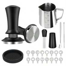 Kit Barista Profesional Para Espresso 22 Accesorios de Café Tamper 51mm WDT Jarra Espumadora 350 ml Latte Art Base Tapete y 16 Plantillas 22 - Negro y plata - Ver 8