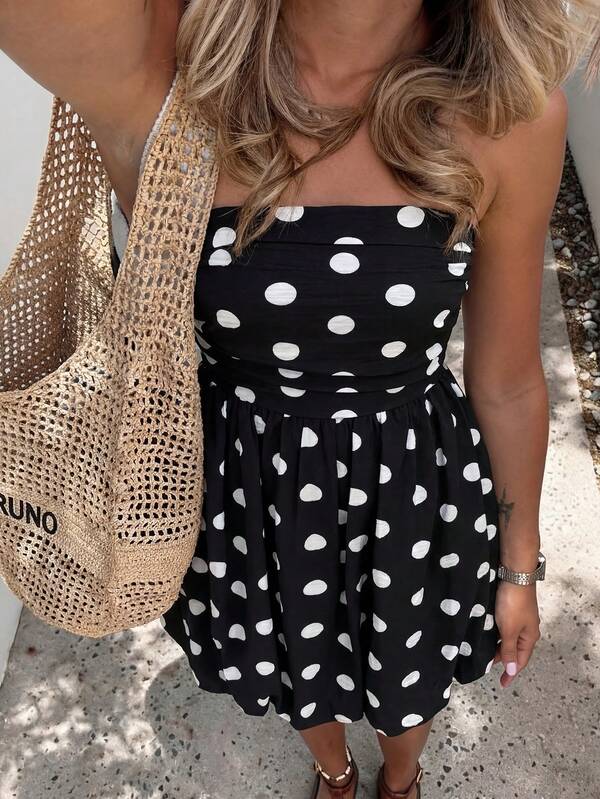 Robe élégante à pois pour femmes PoPoHouse, drapée, sexy, dos nu, sans bretelles, robe courte pour usage quotidien, décontracté, été, vacances, plage, fête, sortie. Robe à pois noirs et blancs