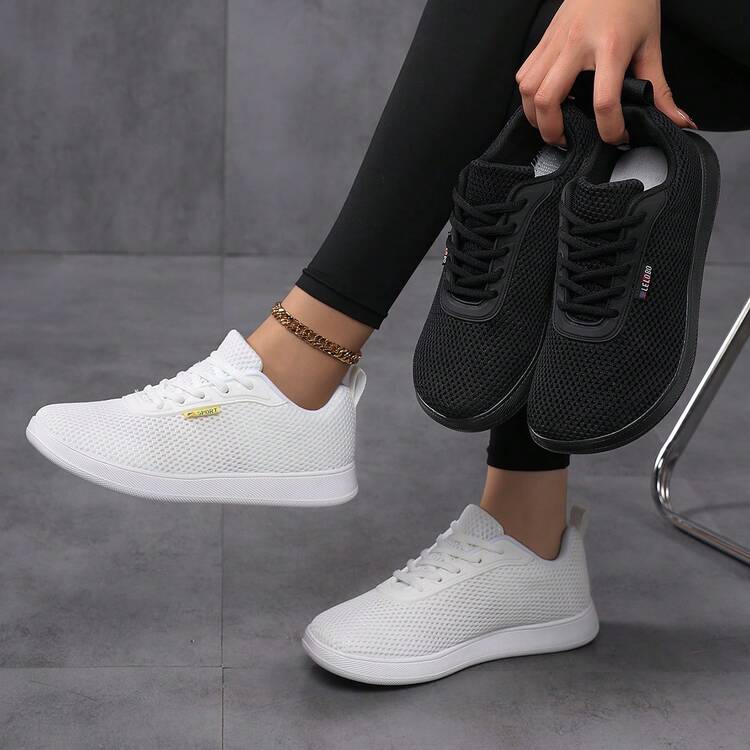 女士加大码 35-42 轻便透气跑步鞋，宽鞋头，休闲风格，加大码轻便运动鞋，系带加厚针织面料，透气设计，MD 鞋底，适合步行、慢跑、休闲穿着 - 四季皆宜 - 黑色 - 查看 2