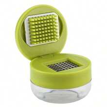 1pc Garlic Presser & Chopper, Universal Garlic Mincing Spec, Manual Operation Easy Press, Easy-Clean Chopping Plate, Compact Handheld Design, Plastic Material, Kitchen Garlic Processing Tool, Practical Simple Style, Sharp Mincing Blade+Ergonomic Grip Design, Garlic Pressing & Chopping Dual Use, Save Prep Time, Kitchen Garlic Mincing & Pressing Tool For Home Cooking/Baking/Condiment Prep Scene - Green - View 13