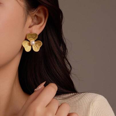 1 Pair Versatile Flower Petal Inlaid Pearl 18K Gold Plated Stainless Steel Earrings, Fashion Jewelry, Asymmetrical Vintage Earrings, Suitable For Daily Wear Or Parties, Elegant Gift For Women