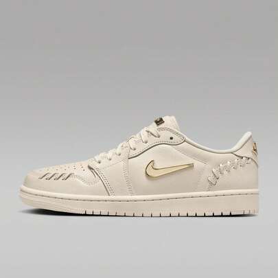 Giày thể thao nữ Nike WMNS AIR JORDAN 1 MM LOW FN5032-200