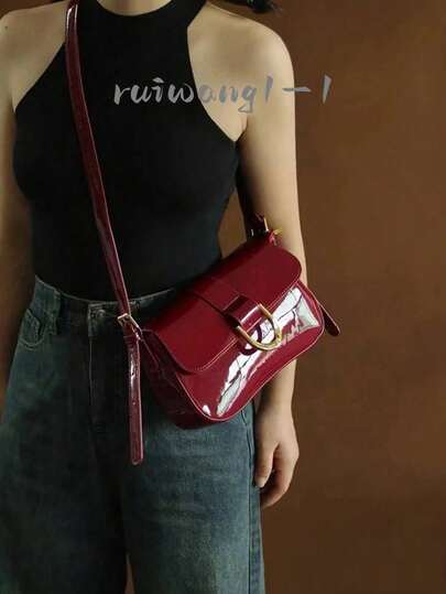 2026春夏新款红色单肩包复古马蹄扣斜挎包通勤包简约时尚多功能女包商务休闲时尚日常通勤包，适合工作、购物、约会、旅行、大学生、女士包、日常使用