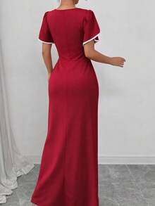 Women's Short-Sleeved, Square-Neck Crepe Dress With Front Crisscross Detail. , 31400 - Red - View 3