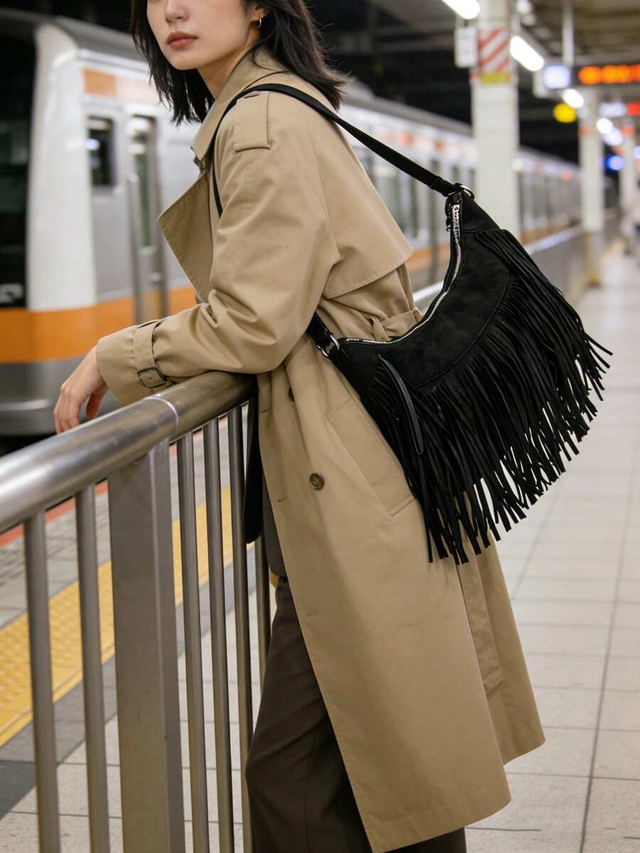 MIYIN Women's Vintage Medium Hobo Bag Crossbody Bag Tassel Decor Fashion Women Fringe Western Purse Shoulder Bag With Adjustable Strap Large Capacity Retro Boho Fringed Bag Handbags For Outgoing, Working, Shopping, Travelling And Casual Daily, Bohemia Style Bag For Women, Perfect For Rodeo Occasion,Bohemian Outfit For Women ,Beach, Boho