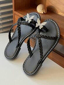 1 đôi dép xăng đan hình bướm màu đen lấp lánh cho bé gái, đế cao su mềm chống trượt, mũi tròn, kiểu dáng dép bệt thoải mái, phù hợp cho bé gái từ 3-15 tuổi, mẫu mới Xuân/Hè 2026. - màu đen - Xem 4