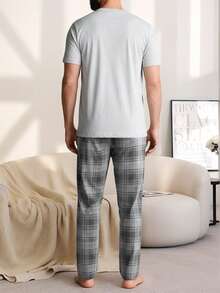 [Bộ sưu tập dành cho bố] Áo thun cổ tròn nhẹ in chữ và quần kẻ caro, bộ đồ ngủ 2 mảnh thoải mái thường ngày dành cho nam. - Nhiều màu - Xem 4