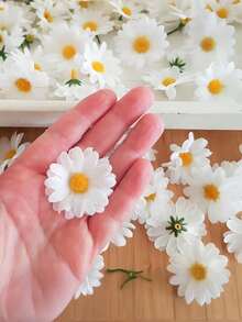 10/50/100/200pcs White Daisy Artificial Flowers, Colorful Daisy Filler Flowers, Suitable For DIY Crafts, Wreath Making, Vase Decor, Hair Accessories, Tabletop Decor, Applicable For Spring Wedding, Engagement, Birthday, Home Gathering, Home Decor, Holiday & Party Decoration, Autumn Decor And Other Occasions - White - View 8