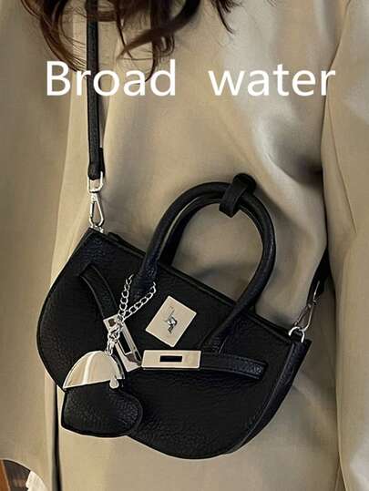 2026春夏新款时尚马鞍包，带小袋，女士简约休闲单肩包，优雅斜挎包