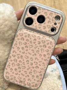 Họa tiết da báo màu nâu nhạt