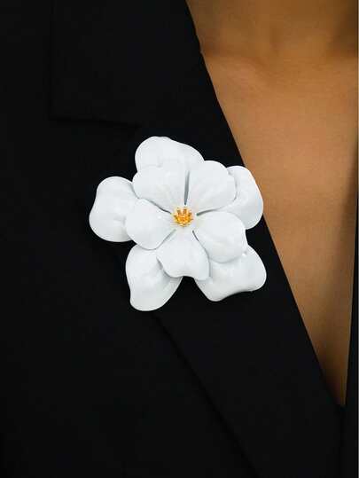 Vintage Fashionabla 3D Ihåliga Blommor Pärlbrosch, Elegant Tillbehör Lämplig För Damers Formella Tillfällen, Festivaler, Gåva