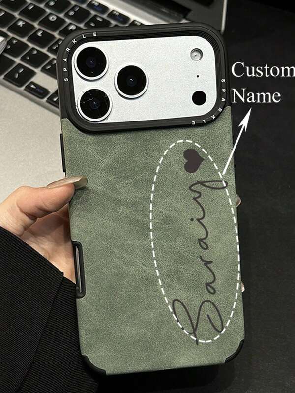 حافظة هاتف جلد مدبب مطرز ثلاثي الأبعاد مع اسم شخصي، متوافقة مع أجهزة 17 Pro Max و 17 Pro و 17 و 16 و 15 و 14 و 13، مقاومة للصدمات وواقية للعدسة