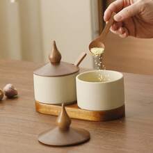 Hũ đựng gia vị bằng gốm hình tròn, dáng thẳng, nắp gỗ tròn, thiết kế cổ điển, hộp đựng muối, nước cốt gà, gia vị kèm thìa, bộ lọ đựng gia vị, bột ớt kèm khay. - Đồ gốm + nâu - Xem 2