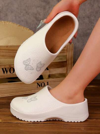 女士轻便EVA加大码套脚厨房工作鞋，蝴蝶图案防水防油一体式透气防滑软底鞋，适合沙滩、徒步、医院、花园、实验室等场所。
