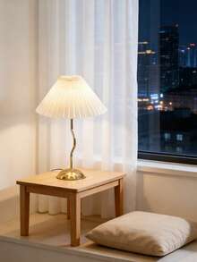 1个USB供电金色台灯，现代复古创意优雅简约装饰灯，适用于卧室床头柜、房间书桌。 - 金色 - 查看 9