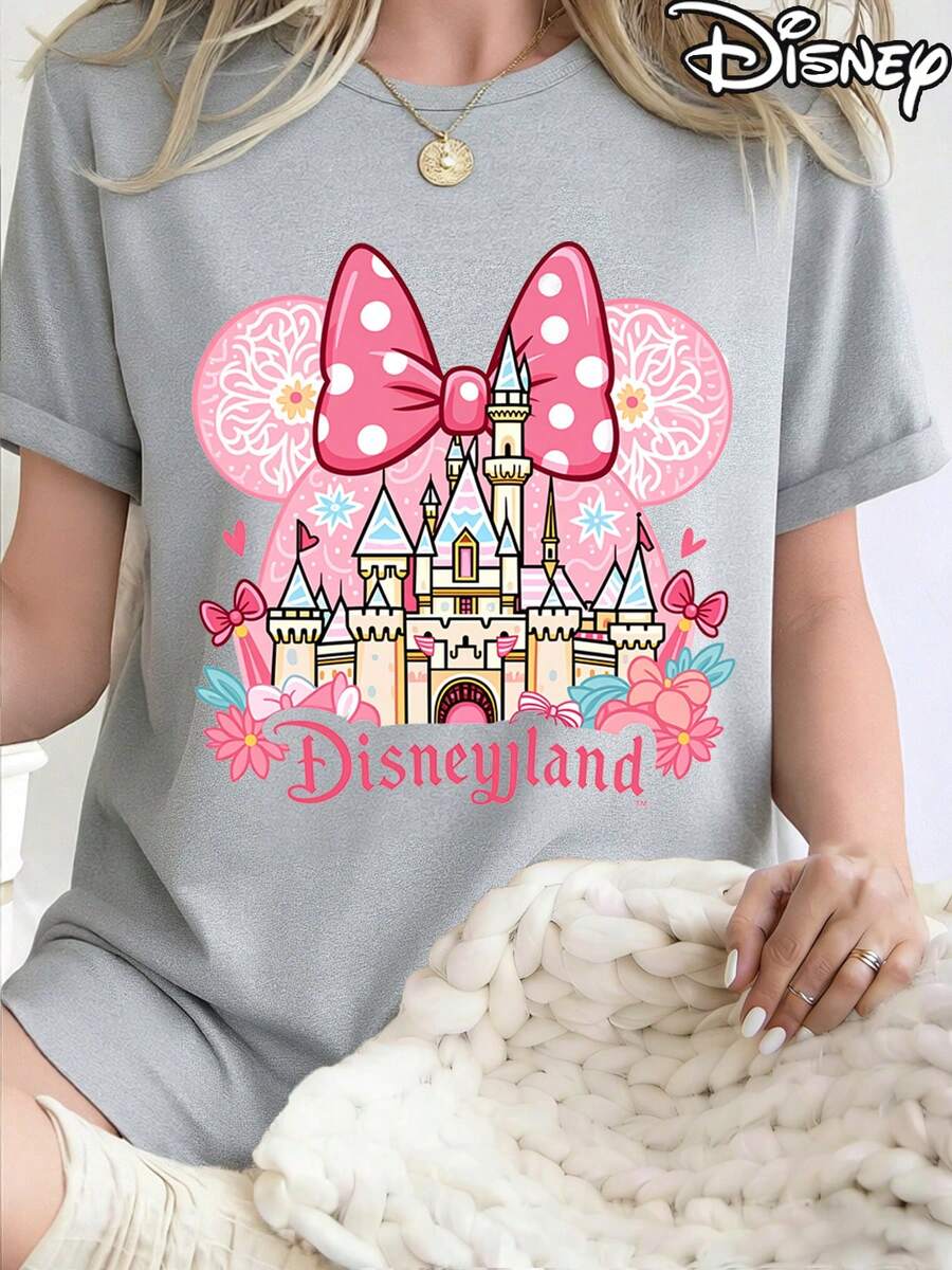 This Is An Officially Licensed Women's Summer Cotton T-Shirt. The Front Features The Iconic Sleeping Beauty Castle From Disneyland, A Design Symbolizing "Fulfilling Every Girl's Dream," With The Theme "Travel In 2026," Creating A Vibrant Party Atmosphere. It's Perfect For Taking Photos At Disneyland, As A Travel Souvenir, For Everyday Casual Wear, Or To Mix And Match With Family Outfits. Suitable For Everyday Wear, It's Also An Ideal Valentine's Day Gift For Friends And Family. This Style Belongs To The Women's Spring Collection. The Fabric Is Thin, Soft, And Comfortable, Making It Perfect For Outdoor Wear. - Grey - View 1