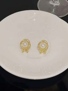 1 Pair Elegant Fashionable Minimalist Delicate Versatile Hollow Butterfly Faux Pearl Earrings, Suitable For Women's Daily And Holiday Wear - Hollow Bow - View 3