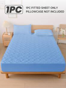 1pc Waterproof Solid Color Fitted Sheet, Skin-Friendly Mattress Protector, Dust-Proof & Moisture-Proof Mattress Cover, Ultrasonic Embossed Suitable For All Size Mattresses, Bedding Gift, Machine Washable - Clear Blue - View 2