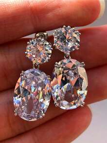 奢华铜质椭圆形合成锆石吊坠耳环，优雅珠宝，适合女性在节日、婚礼、派对等场合佩戴。 - 銀色 - 查看 1