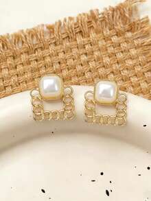 1 Pair Elegant Geometric Square Faux Pearl Earrings, Fashionable Unique Versatile Earrings Suitable For Women's Daily And Holiday Wear - Geometric Square - View 4