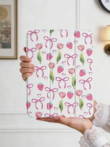 1 chiếc ốp lưng máy tính bảng vẽ họa tiết nơ, trái tim, dâu tây, hoa tulip, tương thích với iPad Mini 4/5/6/7, Air/Air2, 9.7/10.2/10.5, Air 4/5, Pro 11 inch, thế hệ thứ 10, Air 11 inch (M3) 2025, (A16) 11 inch thế hệ thứ 11 2025, Galaxy Tab A8 10.5 inch 2022. Bao gồm khe cắm bút cảm ứng, chân đế gập ba, bảo vệ cạnh mềm TPU, chức năng ngủ/thức từ tính, thiết kế trang nhã/minh họa/dễ thương/vui nhộn/cá tính. - Nhiều màu - Xem 6