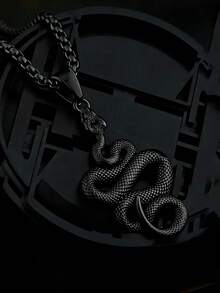 Collar con colgante de acero inoxidable con serpiente 3D enrollada, estilo gótico punk, unisex - Plateado - Ver 3