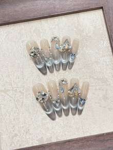 梦幻星空，触手可及！10片手工长尖头美甲，灰蓝色法式猫眼美甲，镶嵌方形水钻和K9爱心水钻，奢华高端，适合约会装扮、派对和舞会，也可作为礼物赠送朋友。可重复使用的手工按压式美甲套装，含果冻胶水和迷你指甲锉。 - 霧霾藍 - 查看 3