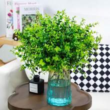 3株人造抗紫外线黄杨灌木 - 室内/室外装饰、婚礼和家庭花园的理想之选，户外抗紫外线仿真黄杨灌木草坪，8束，适用于农舍、家庭花园、办公室、露台、后院，人造松针圣诞花束仿真植物，适用于家庭、办公室、房间 - 綠色 - 查看 4