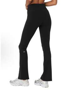 Alo Yoga Women's Airbrush High-Waist Flutter Legging | Sculpting Performance Fabric | Bootcut Flare Yoga Pants | Luxury Studio-To-Street Athletic Trousers - Black - View 3