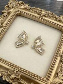 1 Pair Classic French Minimalist Fashion Butterfly Stud Earrings - Multicolor - View 5