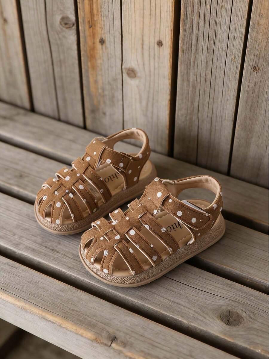 1双波点夏季幼儿鞋，女童闭趾凉鞋，婴儿沙滩鞋 - 卡其色 - 查看 1